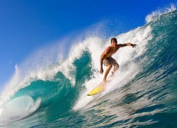 中国体育彩票：绝地求生电竞浪潮席卷全球，同时在线玩家数量突破200万里程碑