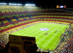 中国体育彩票：东契奇赞誉斯玛特防守领导力，团队聆听他的声音铸就胜利基石